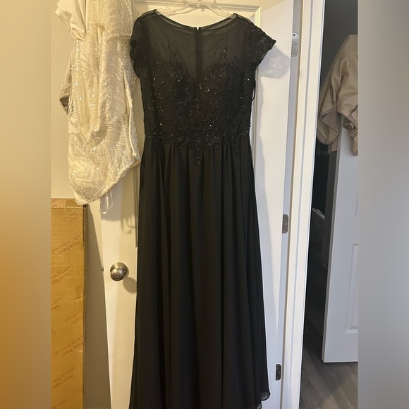 womens royal blue dress Queendancer Women Long Prom with Beading A-Line Tulle Duration:3 - Nights Rental Color Merge Consuelo Vanderbilt's wedding gown